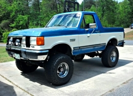 XLT