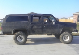 Muddy Gras MudBus