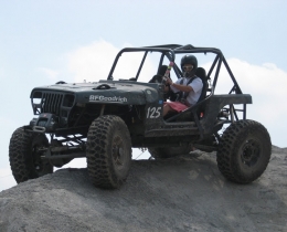 YJ